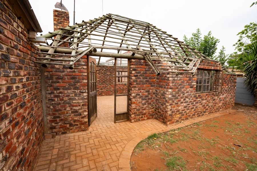 Commercial Property for Sale in Freemanville North West